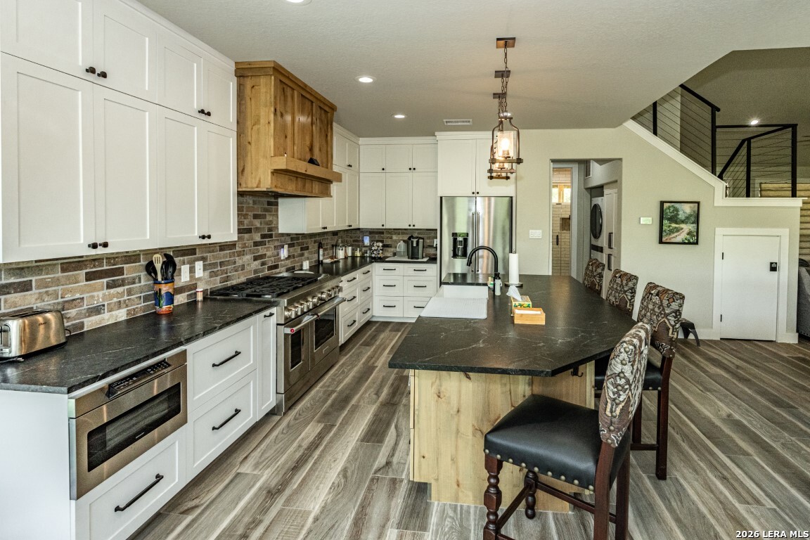 1040 Panther Hill Road Vanderpool TX 78885