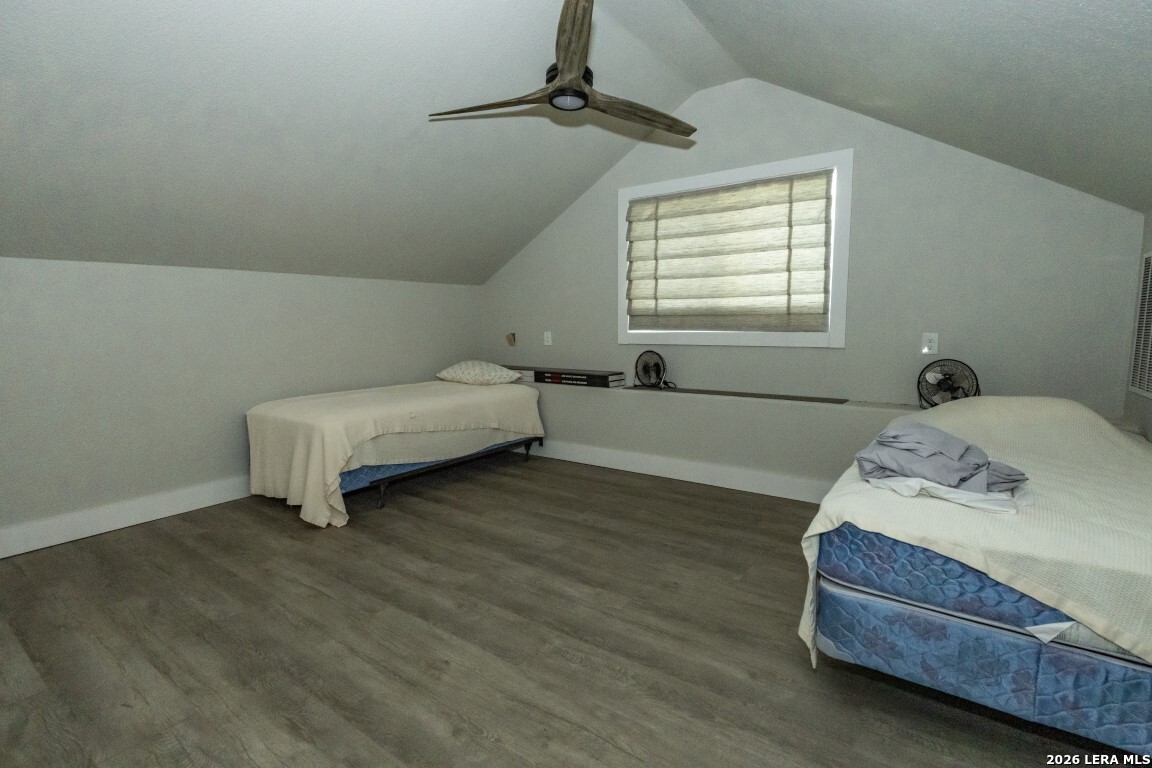 1040 Panther Hill Road Vanderpool TX 78885