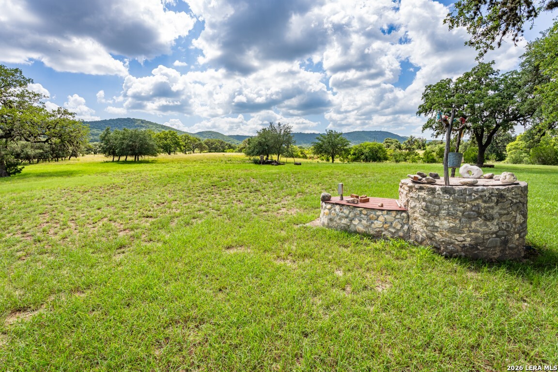 1040 Panther Hill Road Vanderpool TX 78885