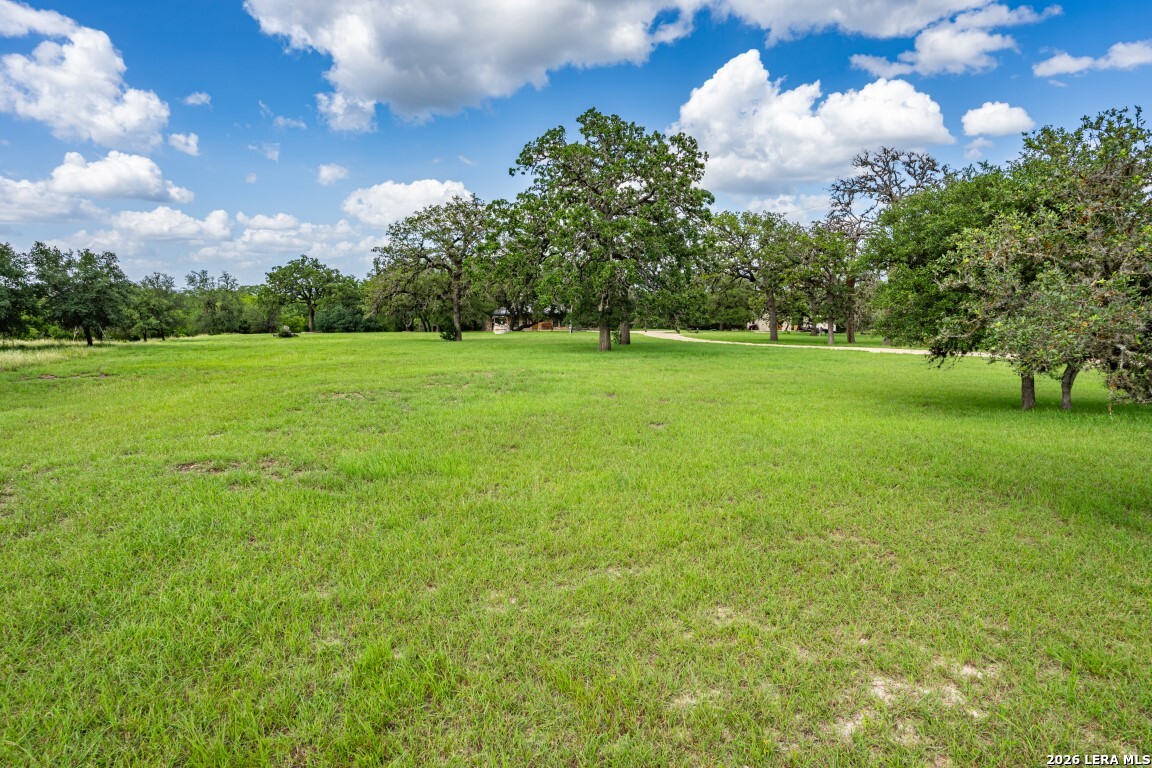 1040 Panther Hill Road Vanderpool TX 78885