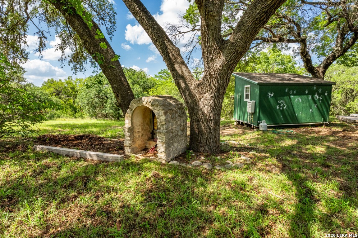 1040 Panther Hill Road Vanderpool TX 78885