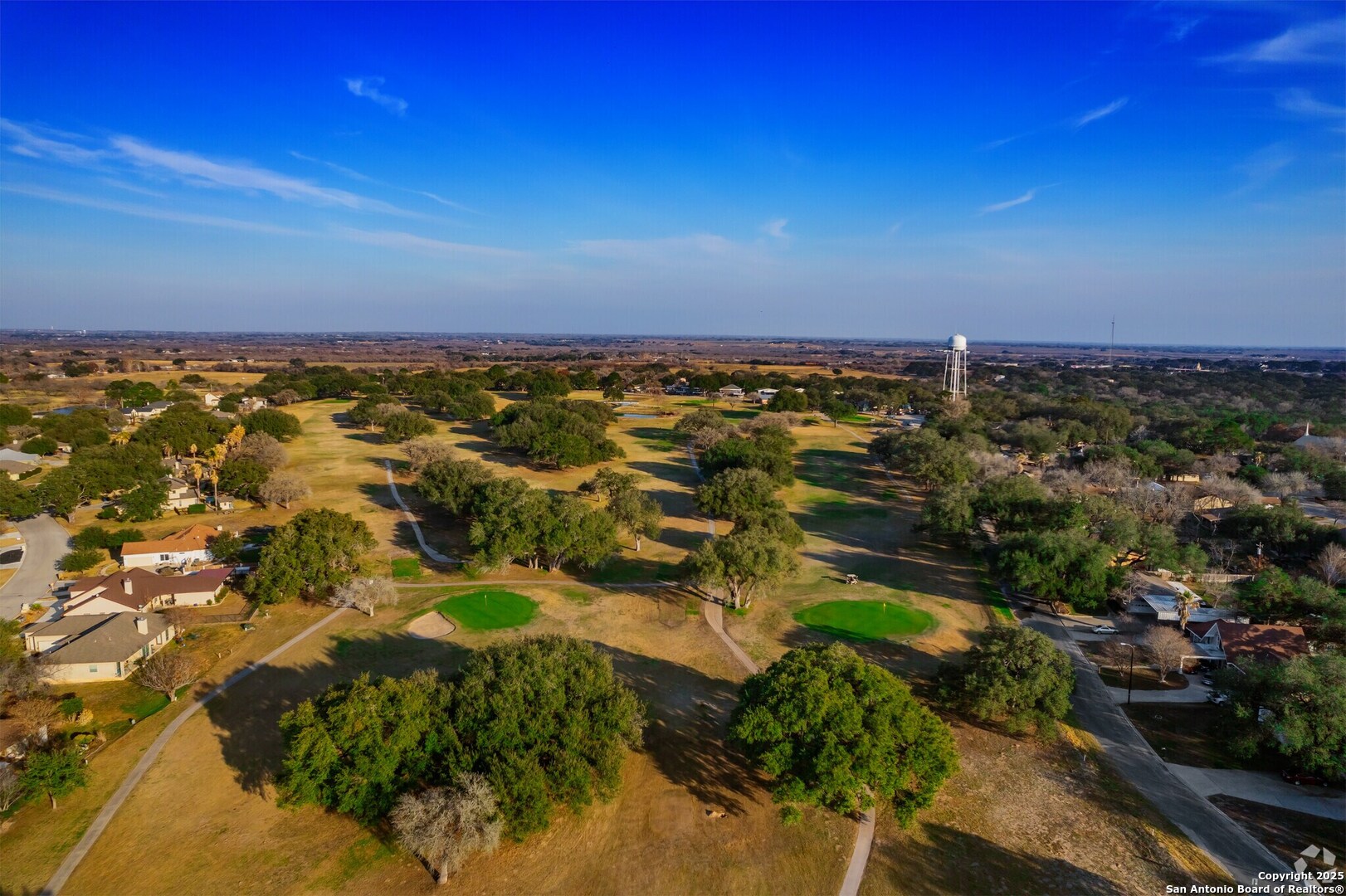 669 County Road 768 Devine TX 78016