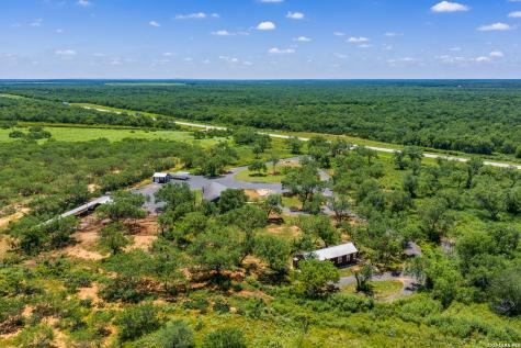 15599 E Highway 85 & Carnes Pearsall TX 78061