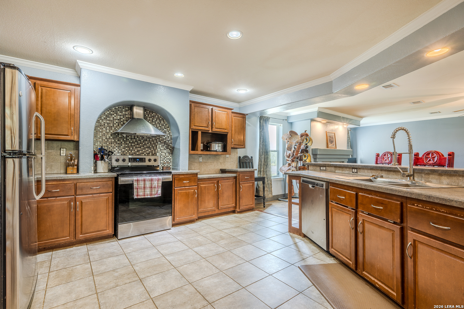 15599 E Highway 85 & Carnes Pearsall TX 78061
