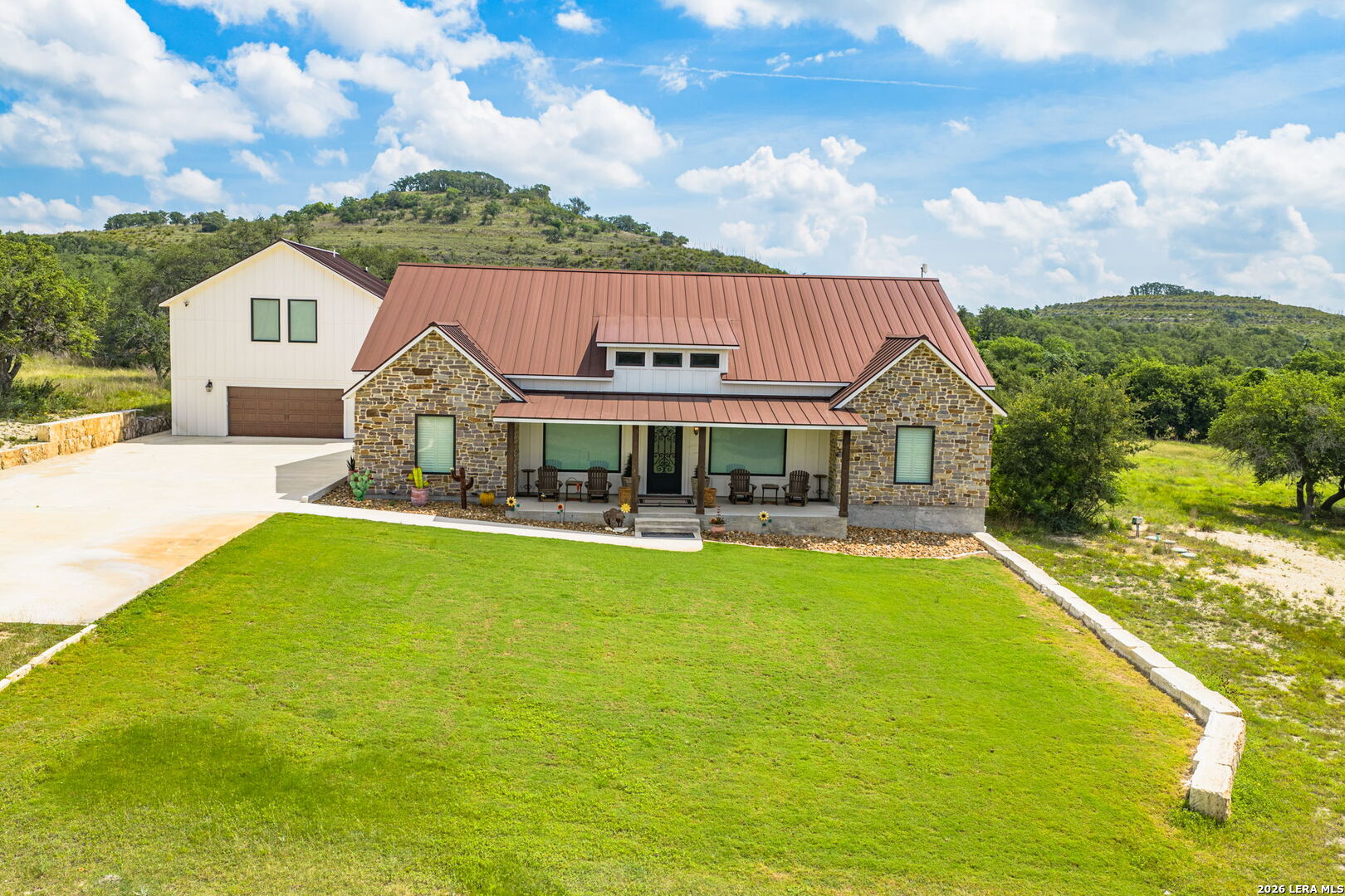 147 Gray Wolf Blanco TX 78606