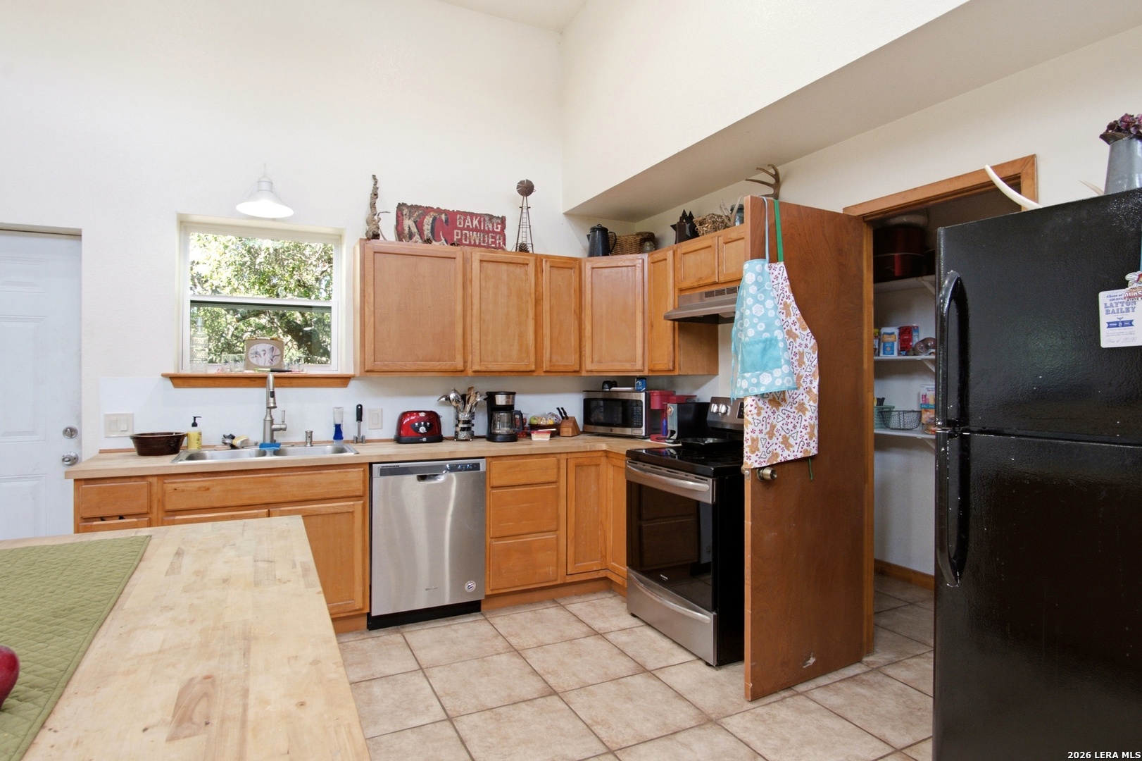 1282 Kendalia Road Blanco TX 78606