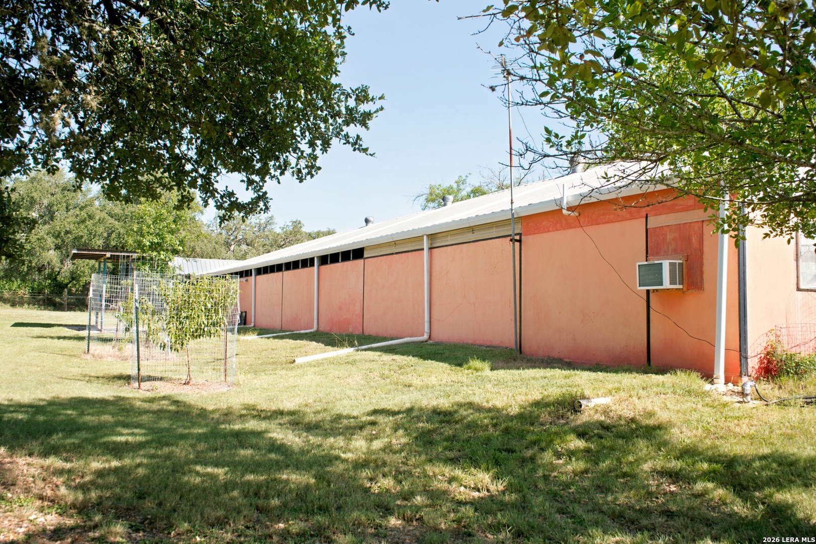 1282 Kendalia Road Blanco TX 78606