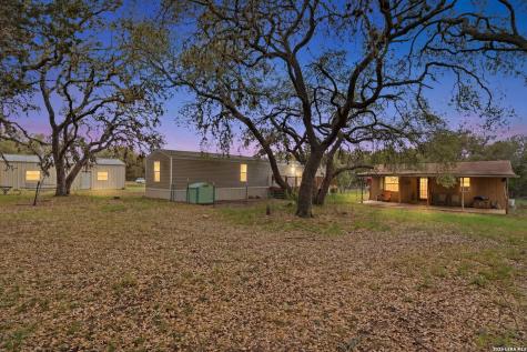 169 Oak Hollow Drive Pipe Creek TX 78063