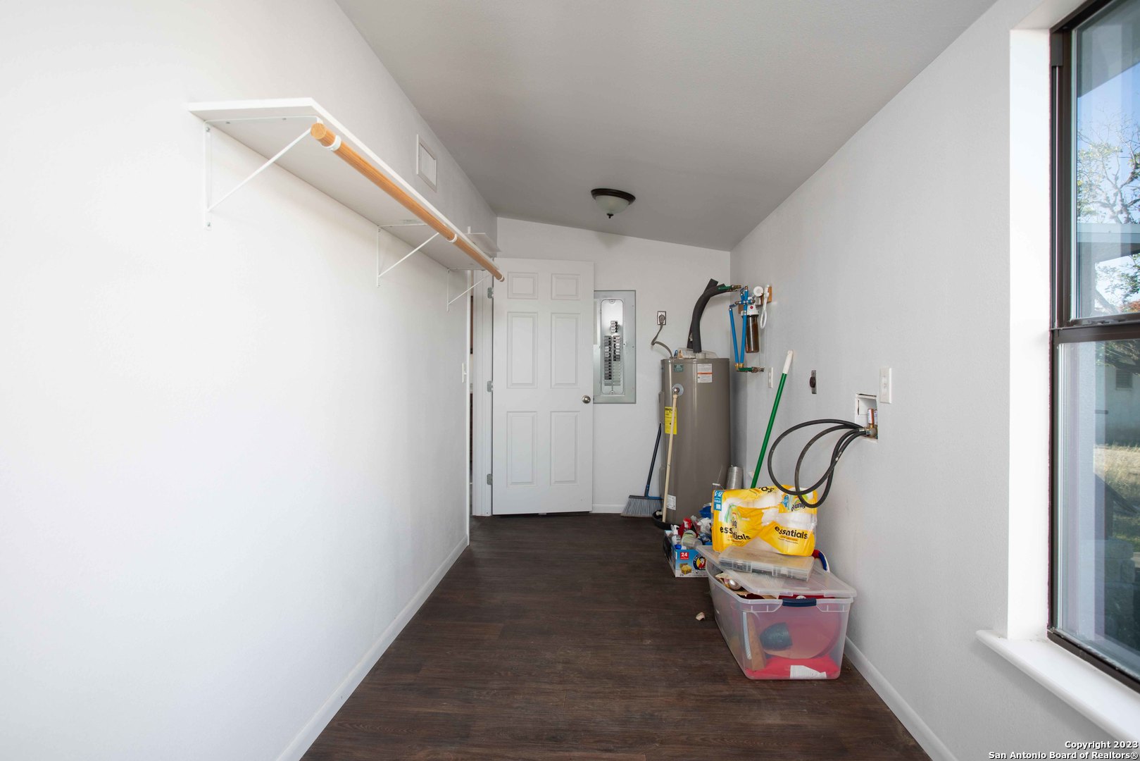 46 Fm 1621 Comfort TX 78013