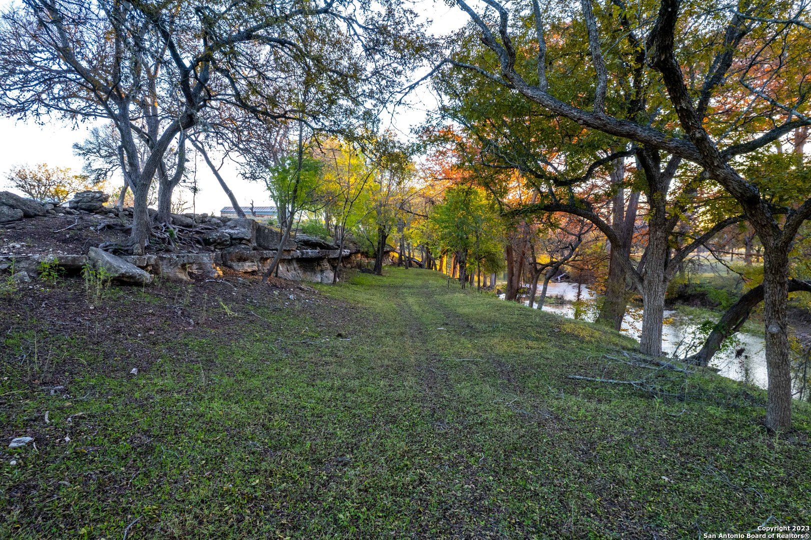 46 Fm 1621 Comfort TX 78013