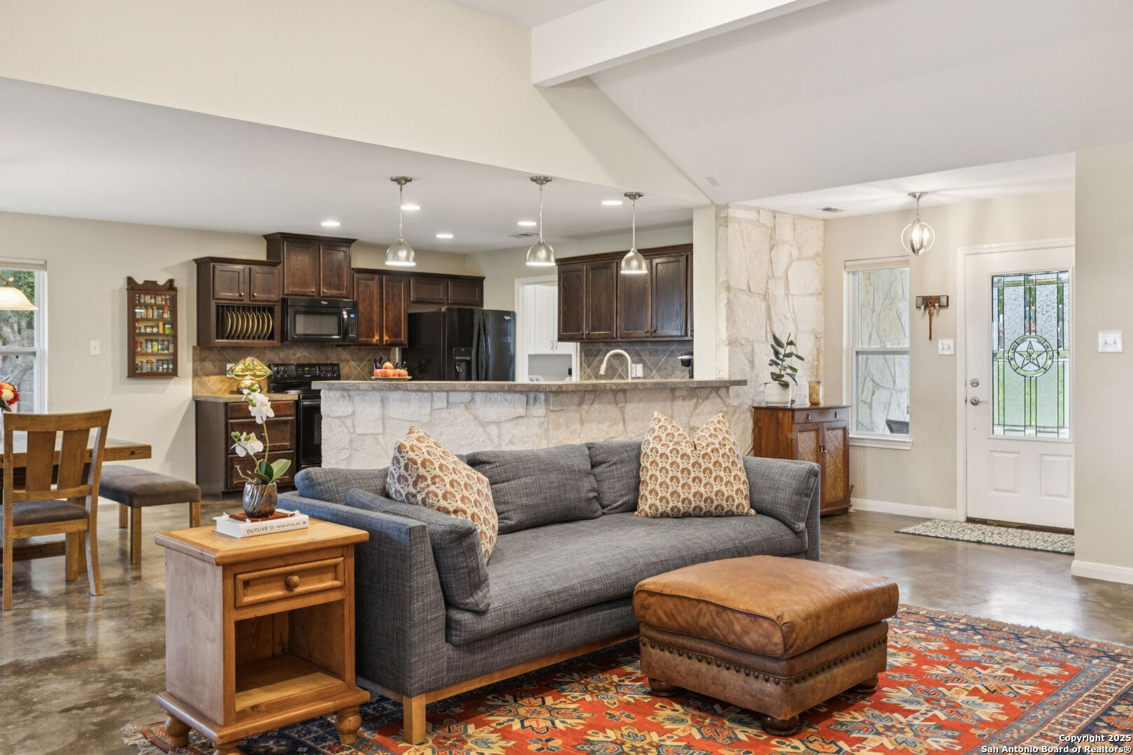 275 Starview Fredericksburg TX 78624