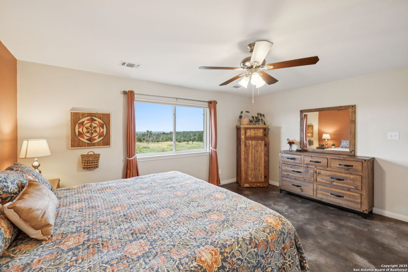 275 Starview Fredericksburg TX 78624