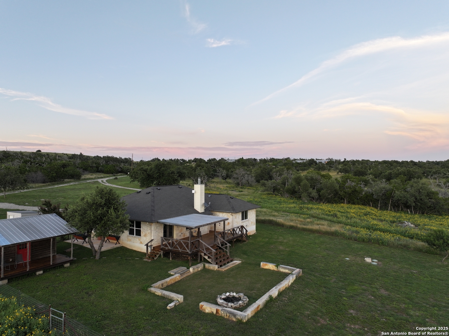 275 Starview Fredericksburg TX 78624