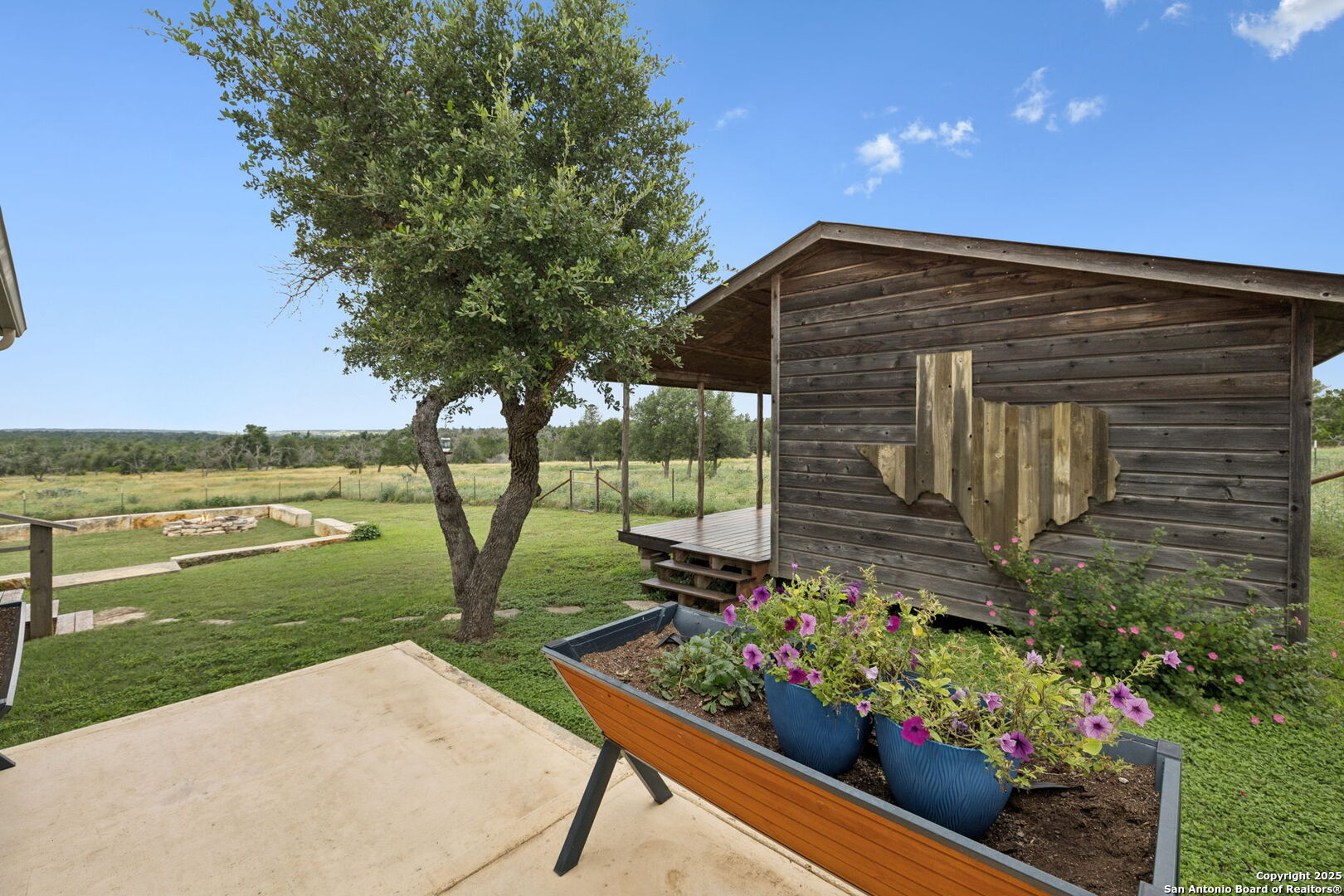 275 Starview Fredericksburg TX 78624