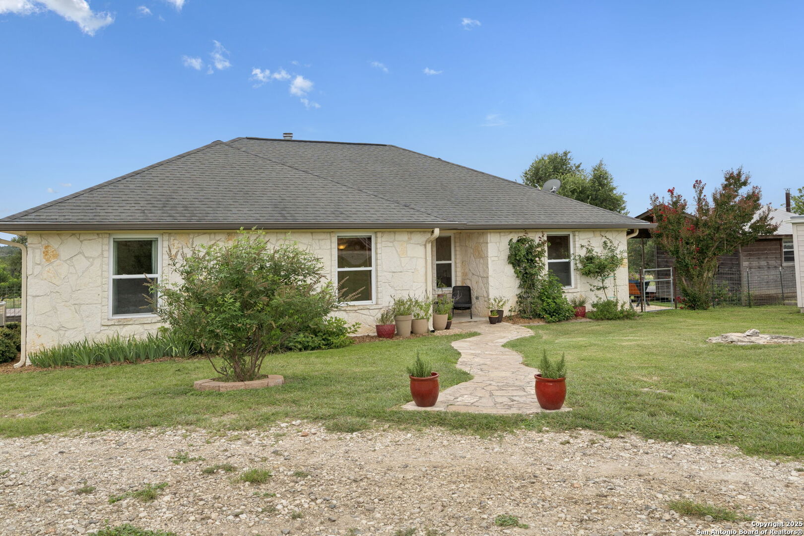 275 Starview Fredericksburg TX 78624