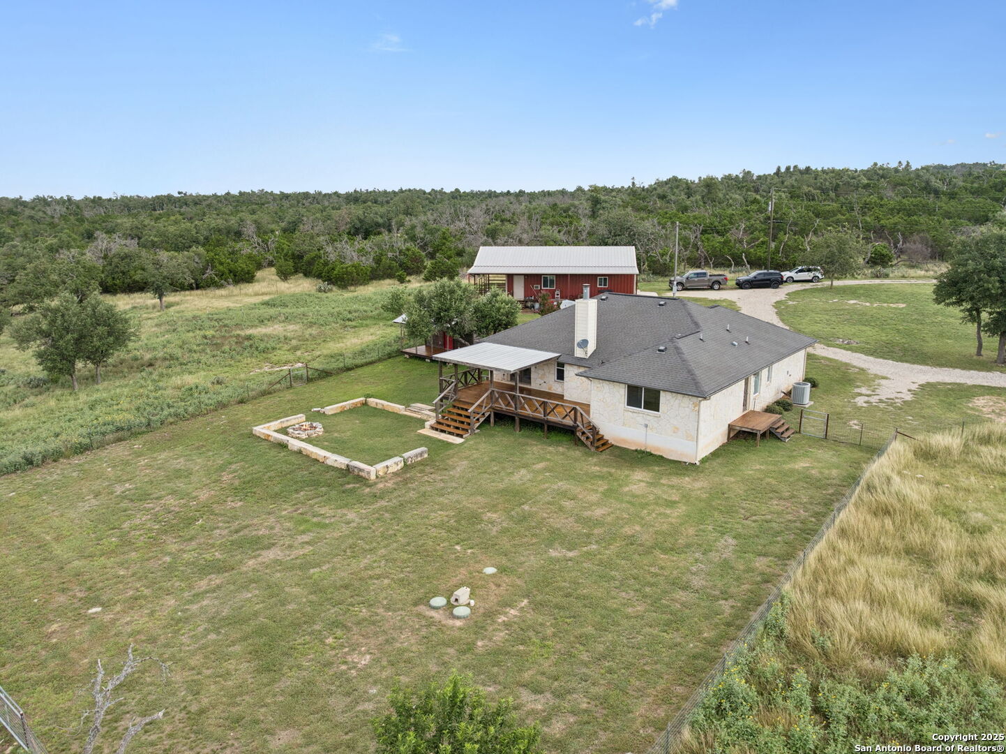 275 Starview Fredericksburg TX 78624