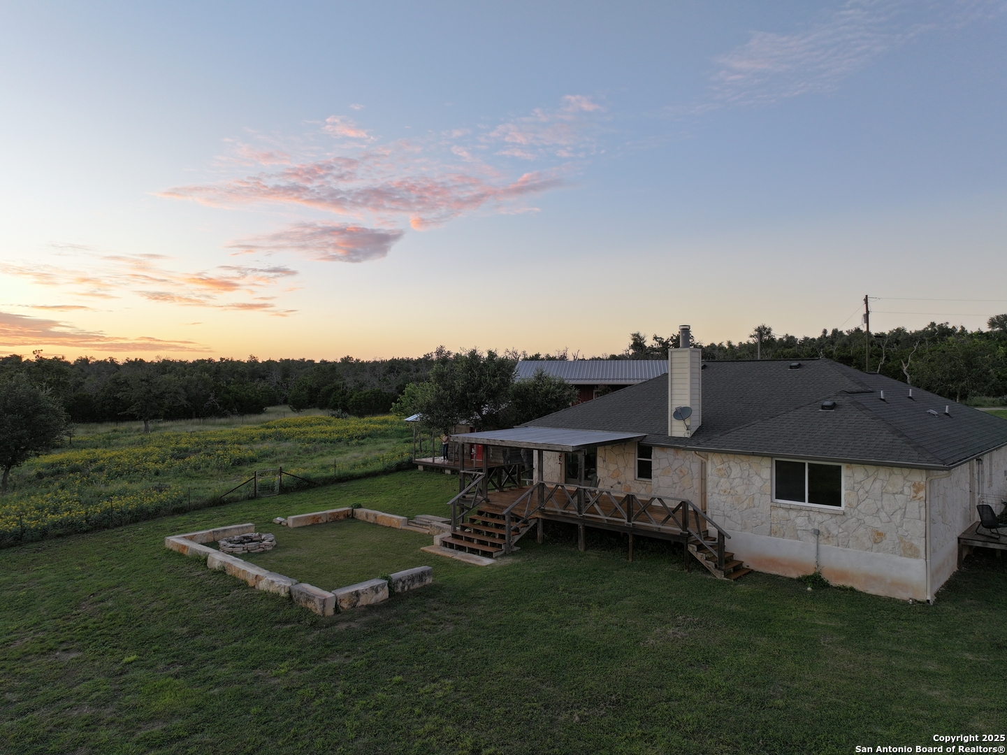 275 Starview Fredericksburg TX 78624