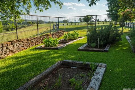 1070 Tullos Lane Mason TX 76856