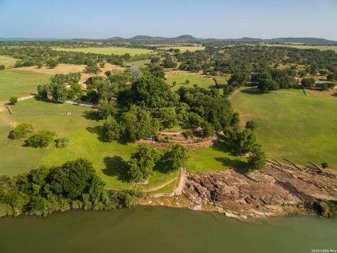 1070 Tullos Lane Mason TX 76856