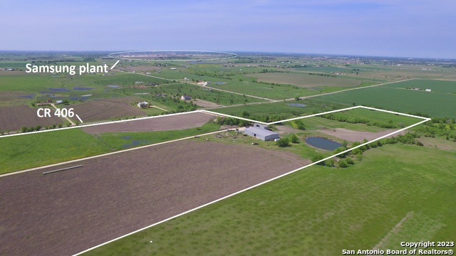 2711 Cr 406 Taylor TX 76574
