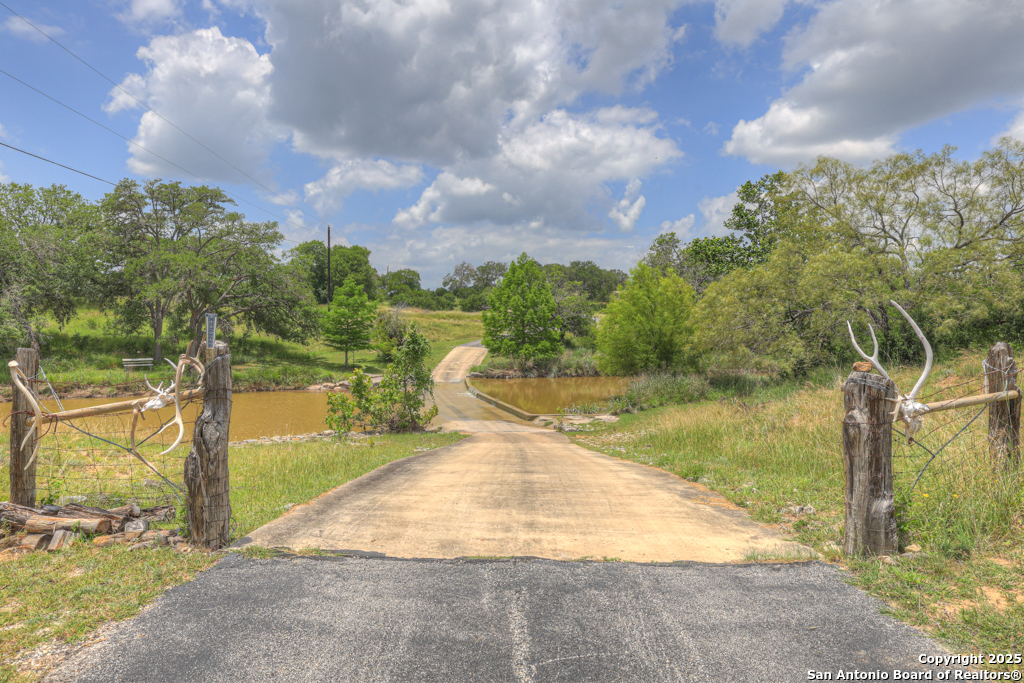 1514 Fm 1376 Boerne TX 78006