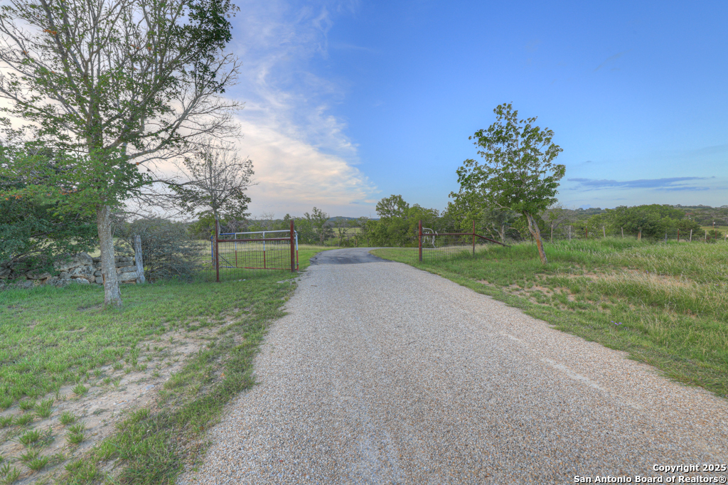 1514 Fm 1376 Boerne TX 78006