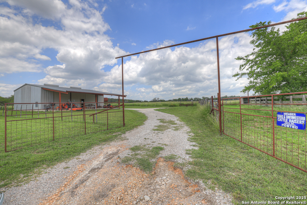 1514 Fm 1376 Boerne TX 78006