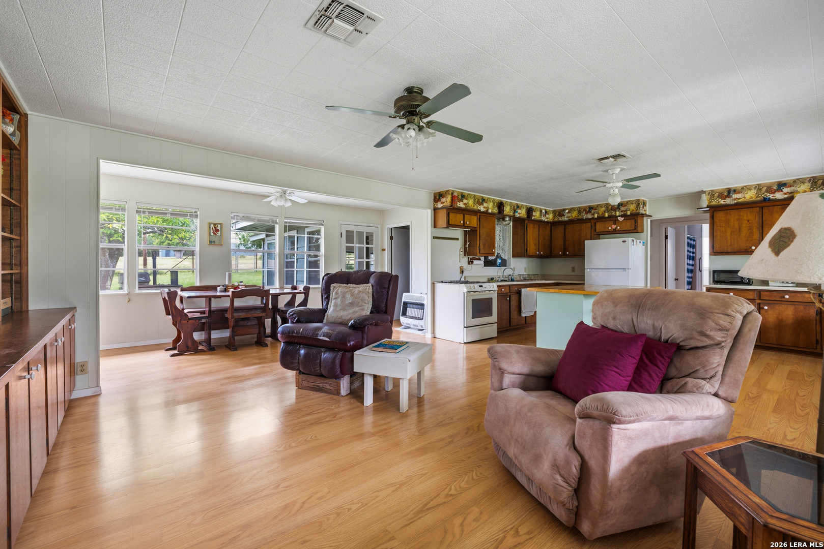 341 River View Road Fredericksburg TX 78624