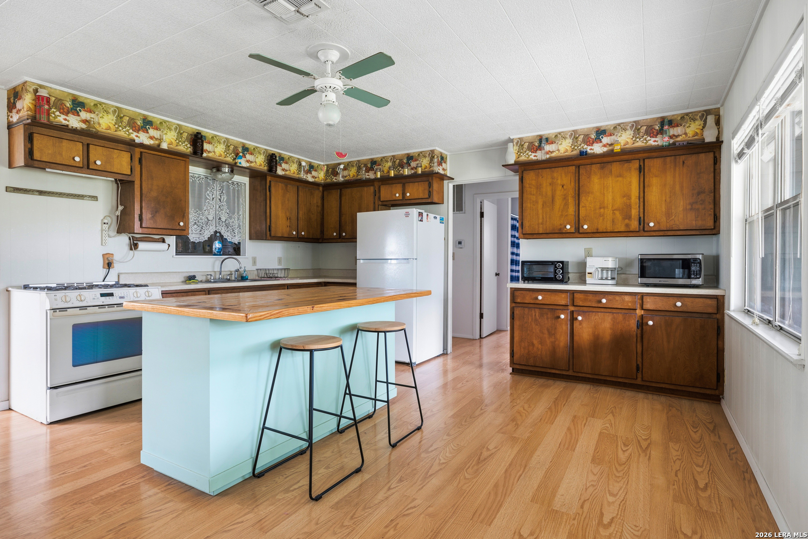 341 River View Road Fredericksburg TX 78624