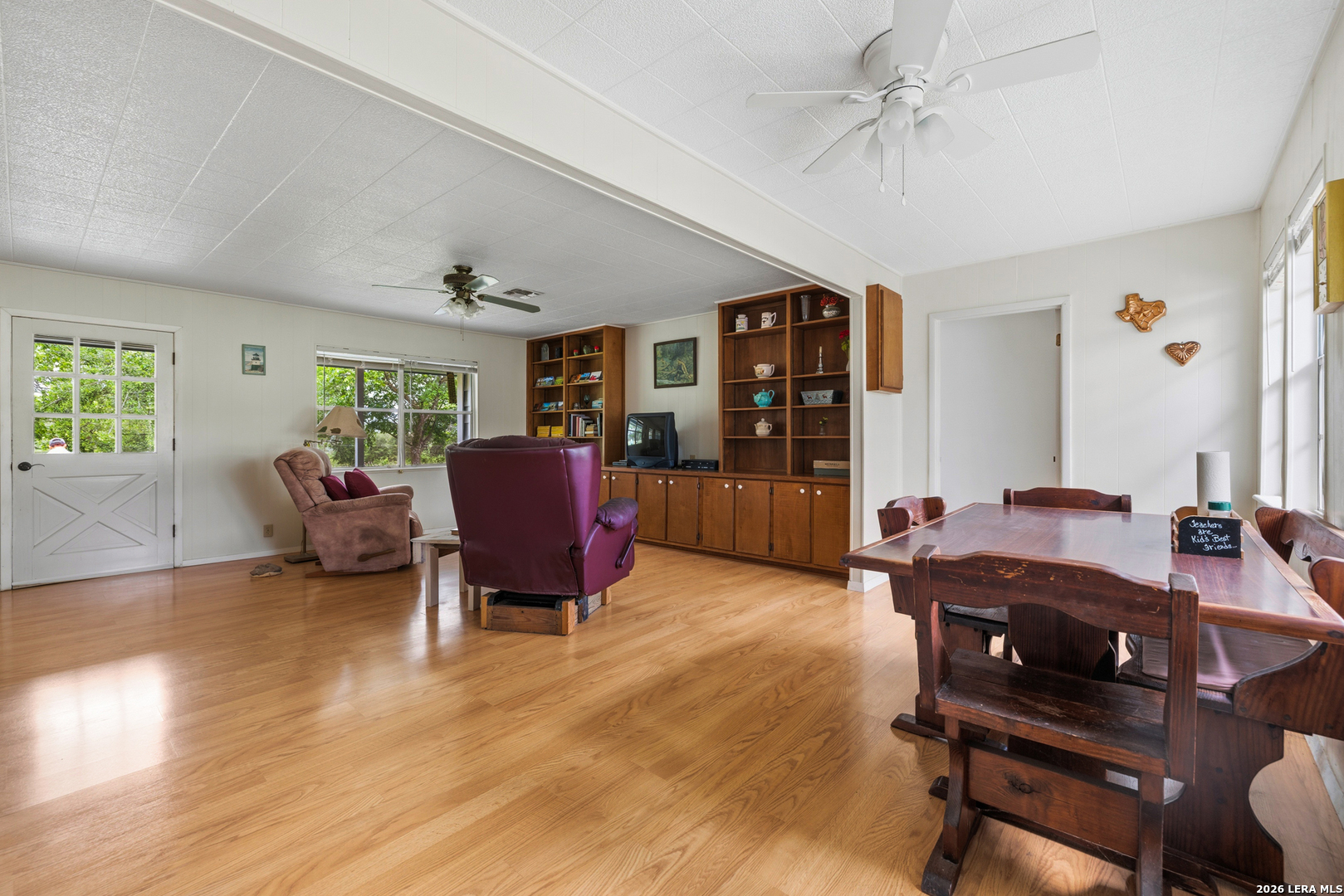 341 River View Road Fredericksburg TX 78624