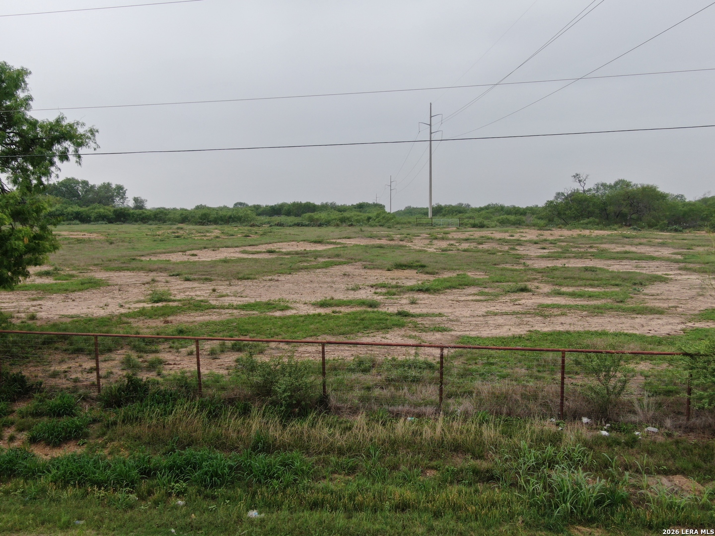 00 Briggs Somerset TX 78069