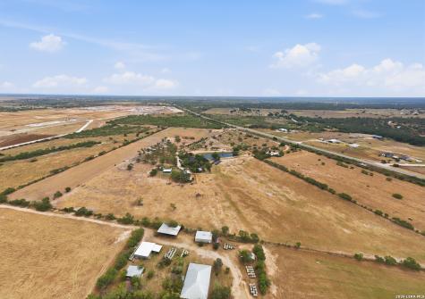 3033 St Hwy 132 N Natalia TX 78059