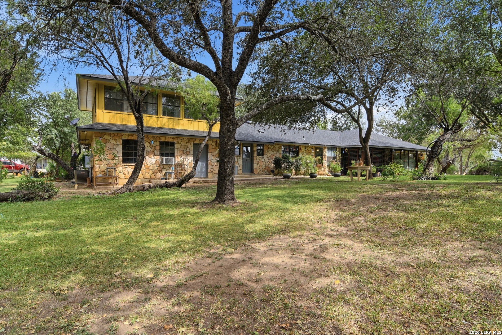 3033 St Hwy 132 N Natalia TX 78059