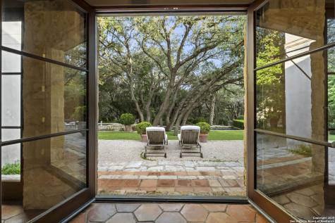 317 Limestone Creek Hill Country Village TX 78232