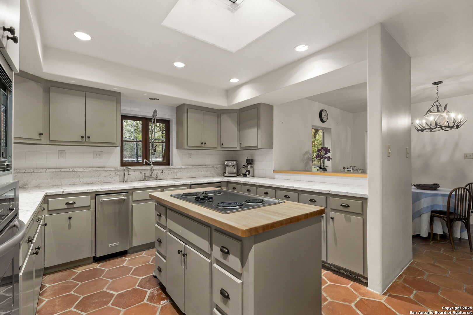317 Limestone Creek Hill Country Village TX 78232