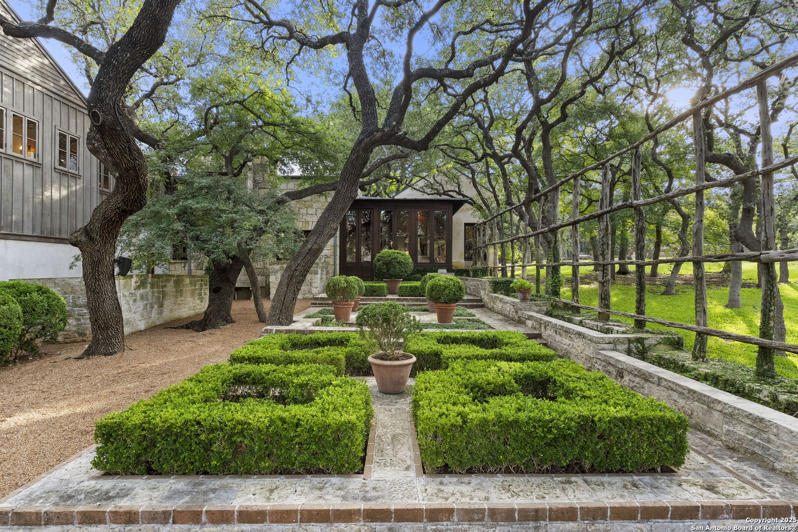 317 Limestone Creek Hill Country Village TX 78232