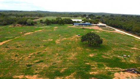 000 County Road 640 Yancey TX 78886