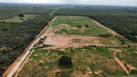 000 County Road 640 Yancey TX 78886