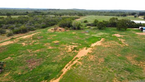 000 County Road 640 Yancey TX 78886