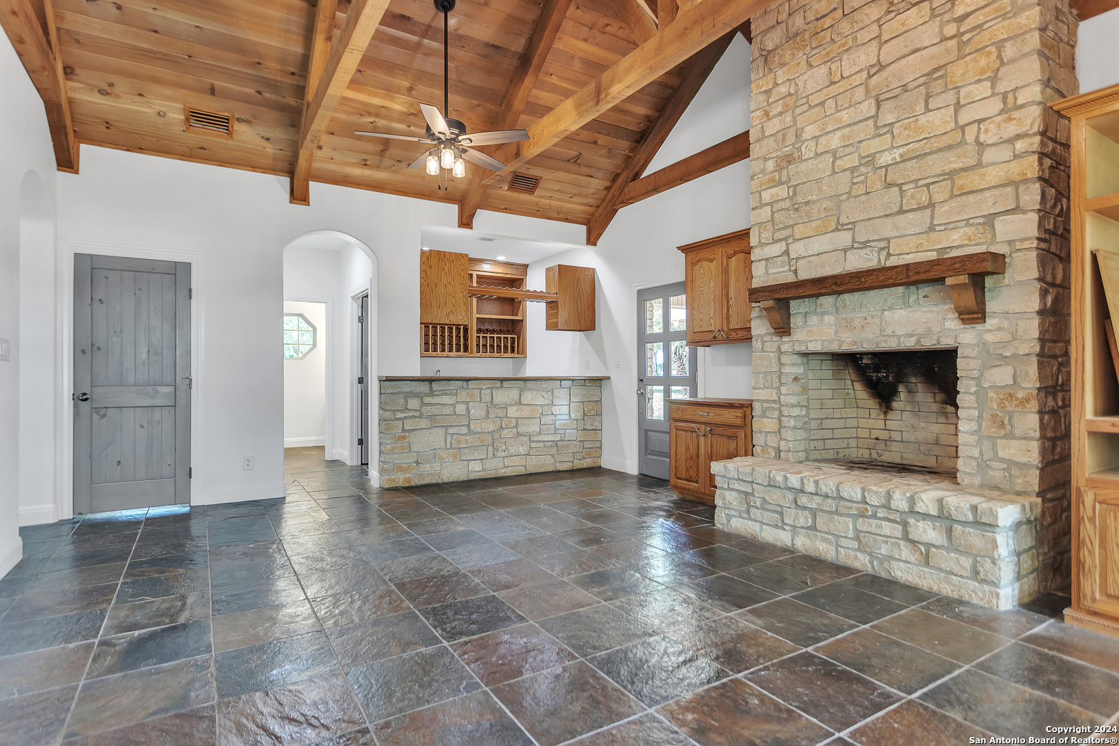 2234 Highway 90 W Castroville TX 78009