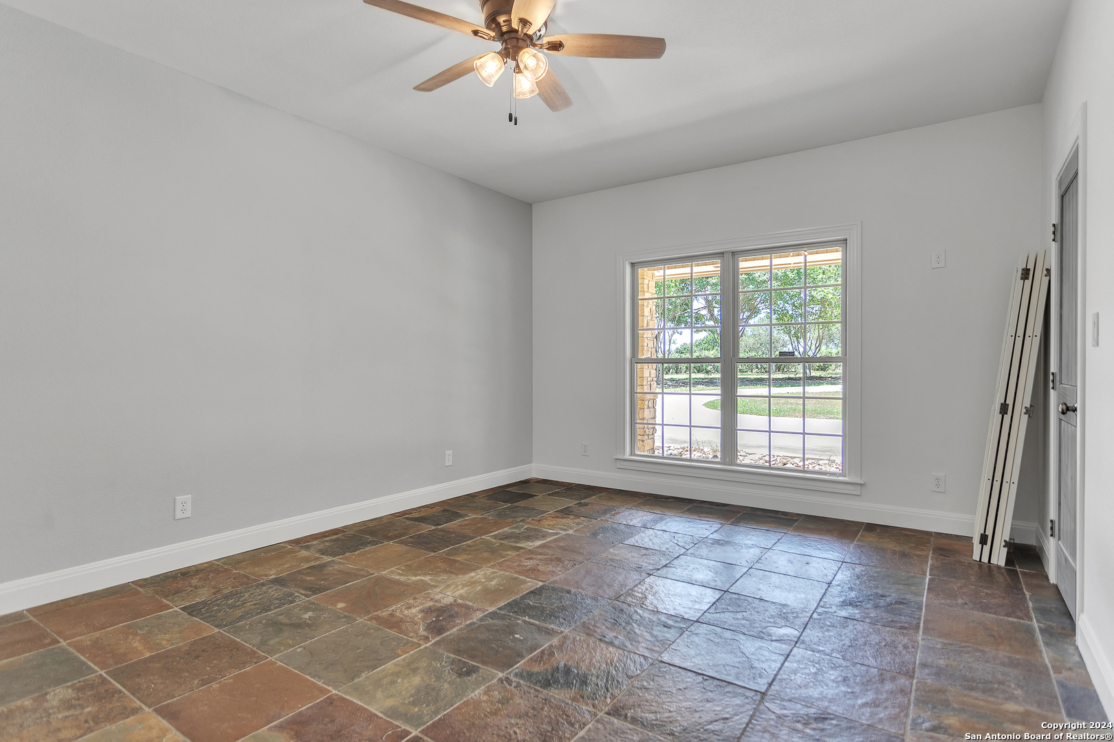2234 Highway 90 W Castroville TX 78009