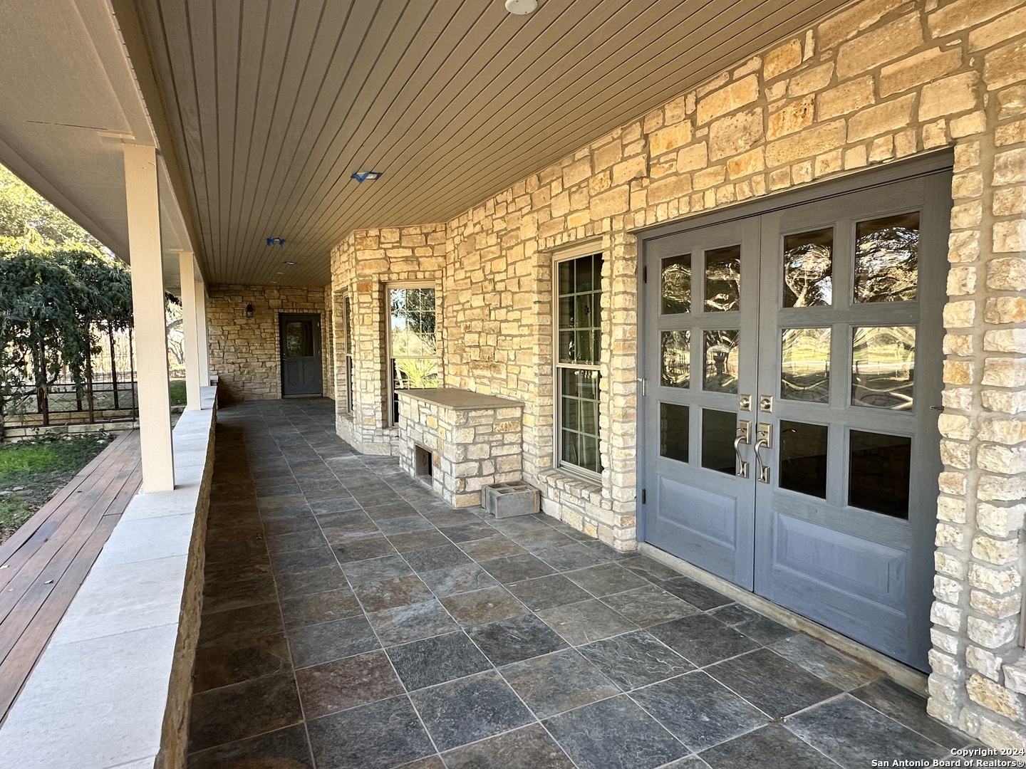 2234 Highway 90 W Castroville TX 78009