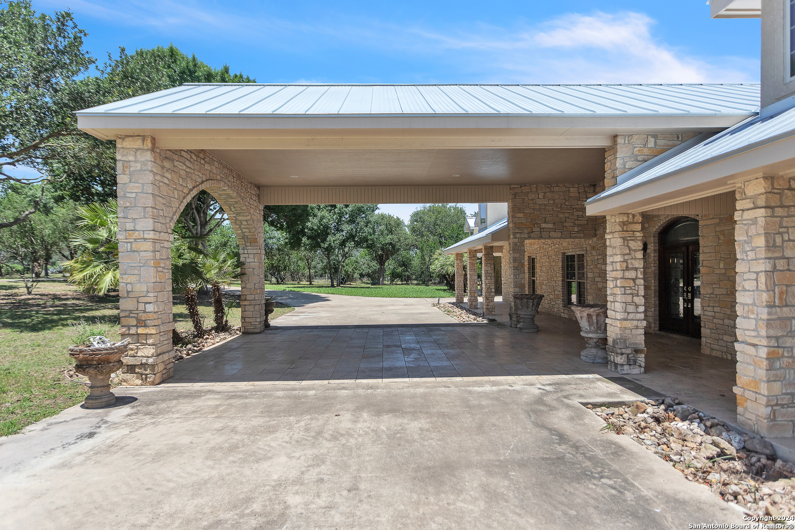 2234 Highway 90 W Castroville TX 78009