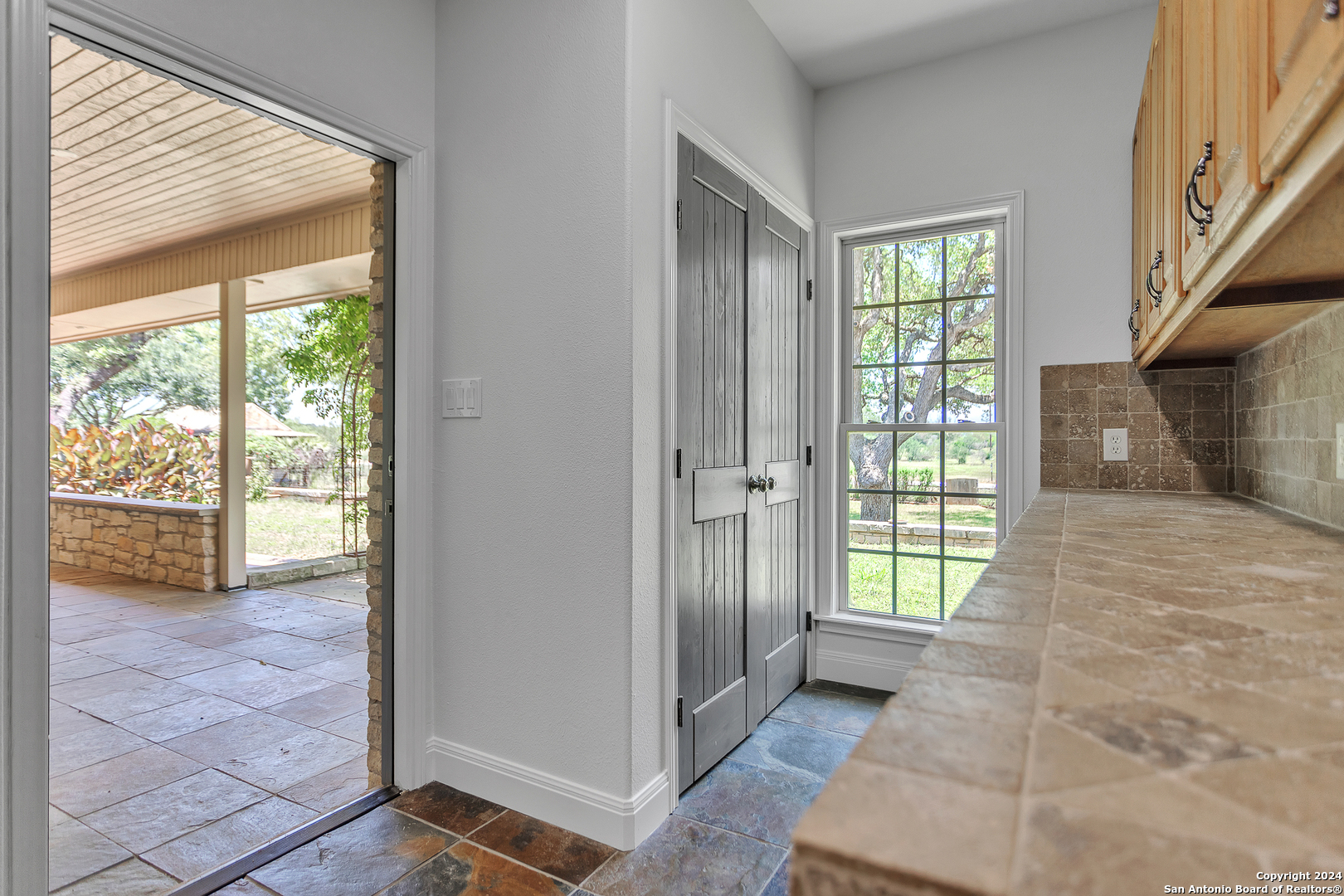 2234 Highway 90 W Castroville TX 78009