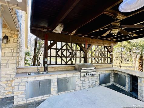 2234 Highway 90 W Castroville TX 78009