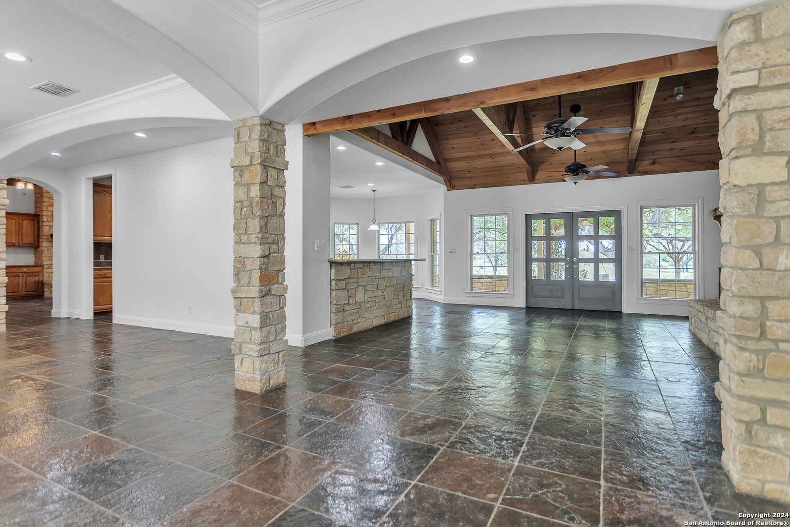 2234 Highway 90 W Castroville TX 78009