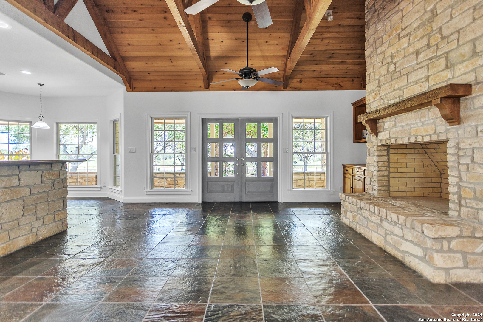 2234 Highway 90 W Castroville TX 78009