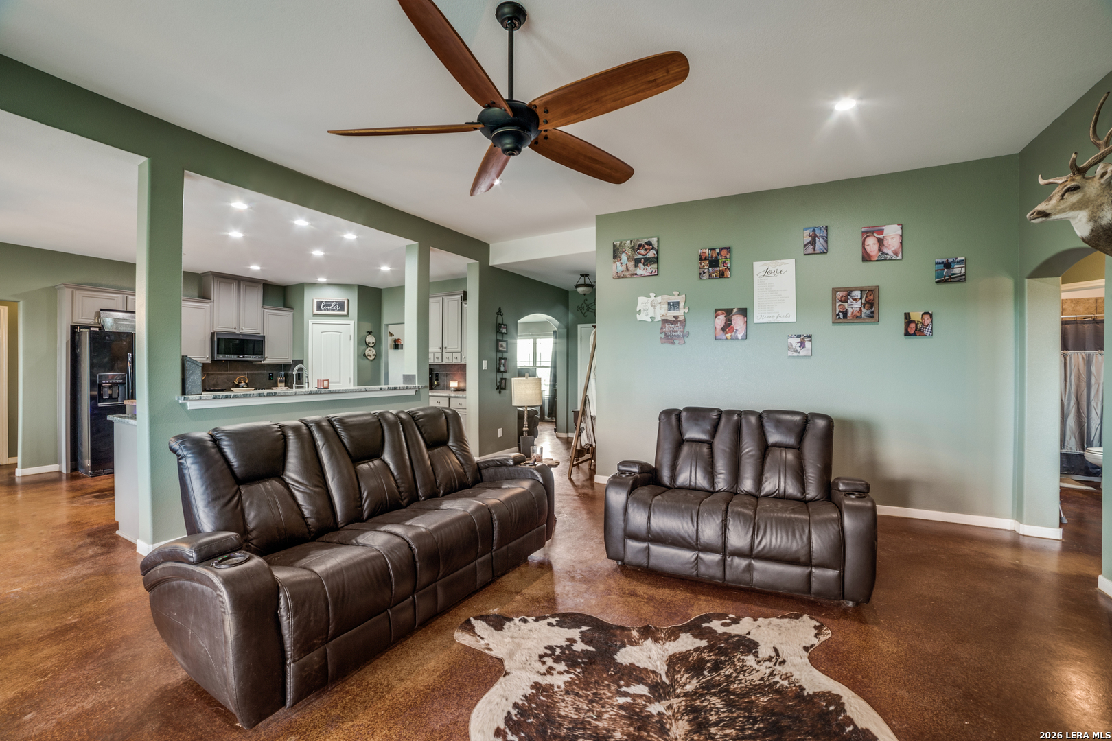 2259 County Road 325 Sabinal TX 78881