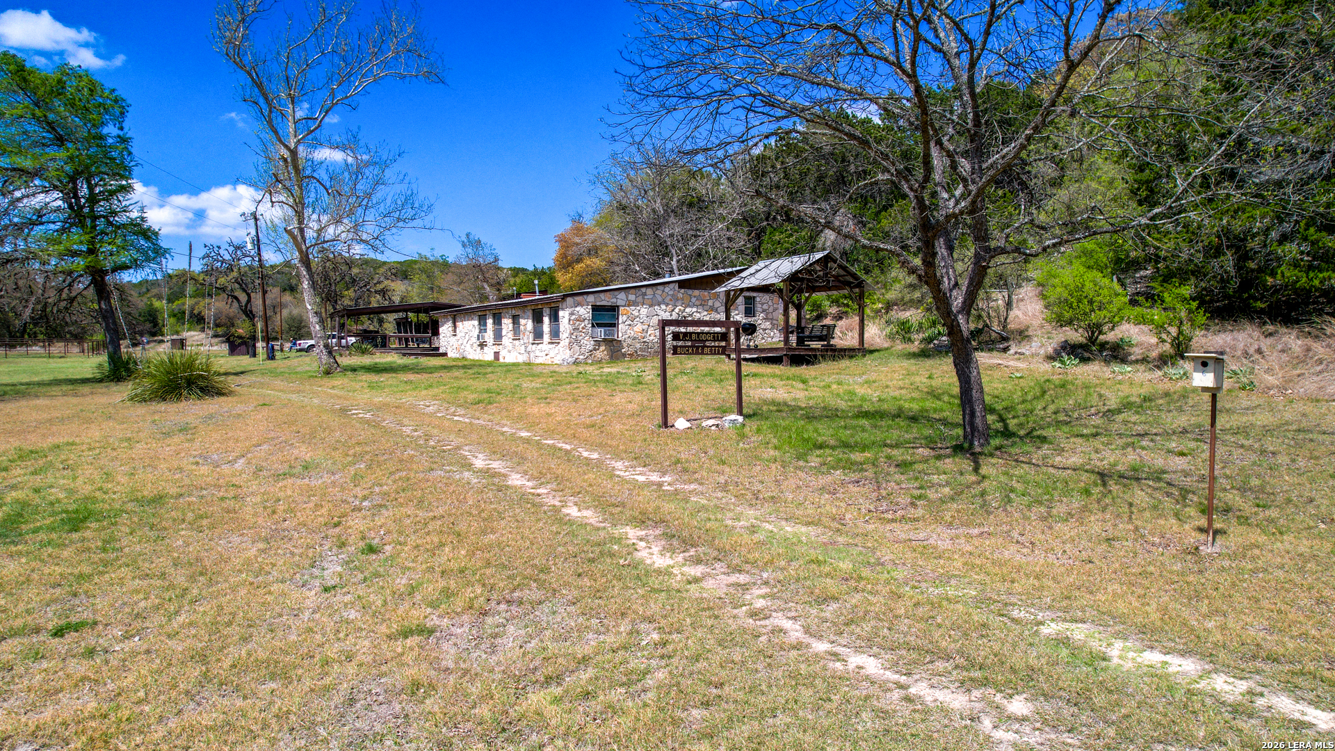 150 Coker Hollow Kerrville TX 78028