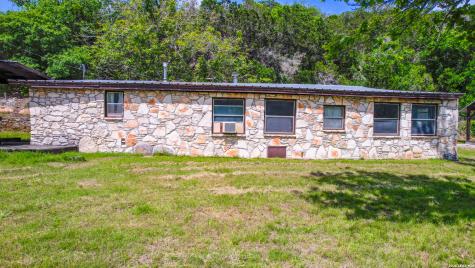 150 Coker Hollow Kerrville TX 78028